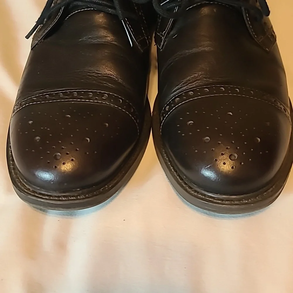 Dunham  Chukka Boots, Brown  Leather, Men's 9.5 4E - Picture 6 of 8
